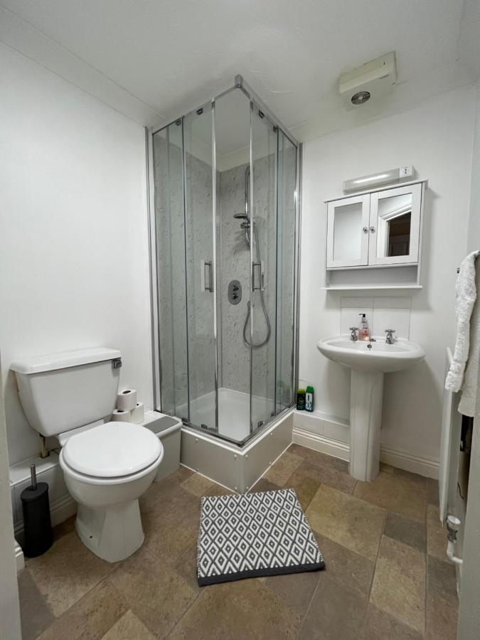 Archers 2 Bedrooms, Balcony, 2 Bathrooms, Free Parking, Wifi Саутгемптон Экстерьер фото
