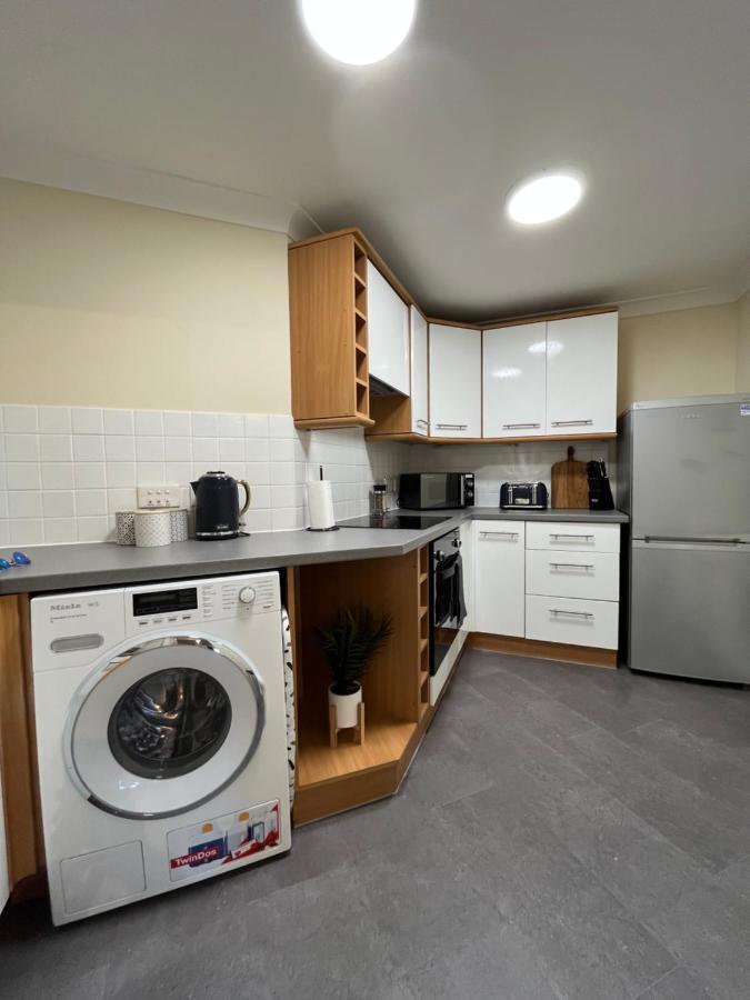 Archers 2 Bedrooms, Balcony, 2 Bathrooms, Free Parking, Wifi Саутгемптон Экстерьер фото