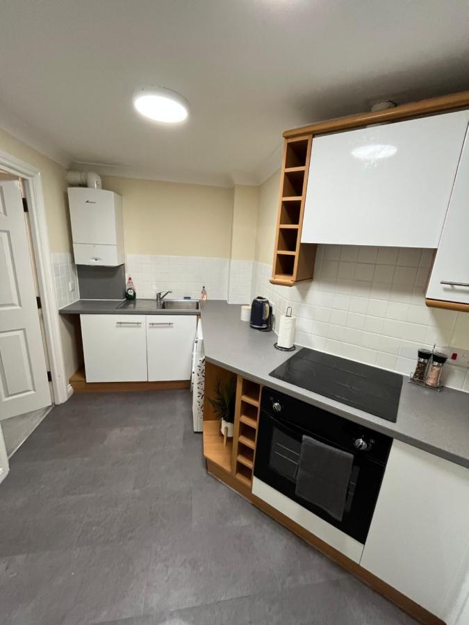Archers 2 Bedrooms, Balcony, 2 Bathrooms, Free Parking, Wifi Саутгемптон Экстерьер фото